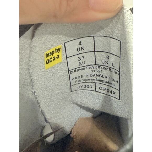 Dr. Martens 1460 Women’s White Patent Leather‎ 8-Eye Boots Size 6 US - Picture 8 of 9